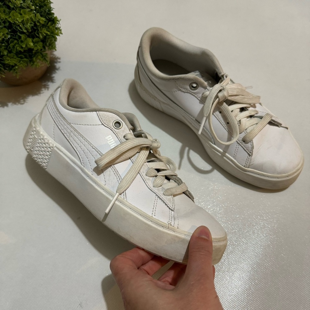 Puma White Platform Lace Up Sneakers Shoes Women’s Size 7